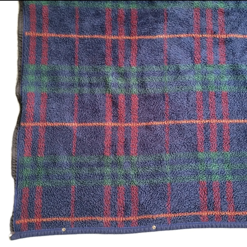 Biederlack Cuddle Wrap Throw Blanket Plaid Snap Zip Up Wearable Snuggie 50x60